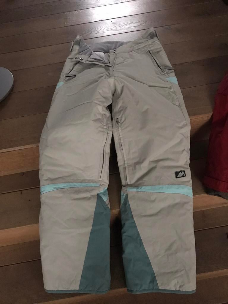 Skibroek dames XS 34 zo goed als nieuw, Kleding | Dames, Wintersportkleding, Ophalen of Verzenden, Zo goed als nieuw