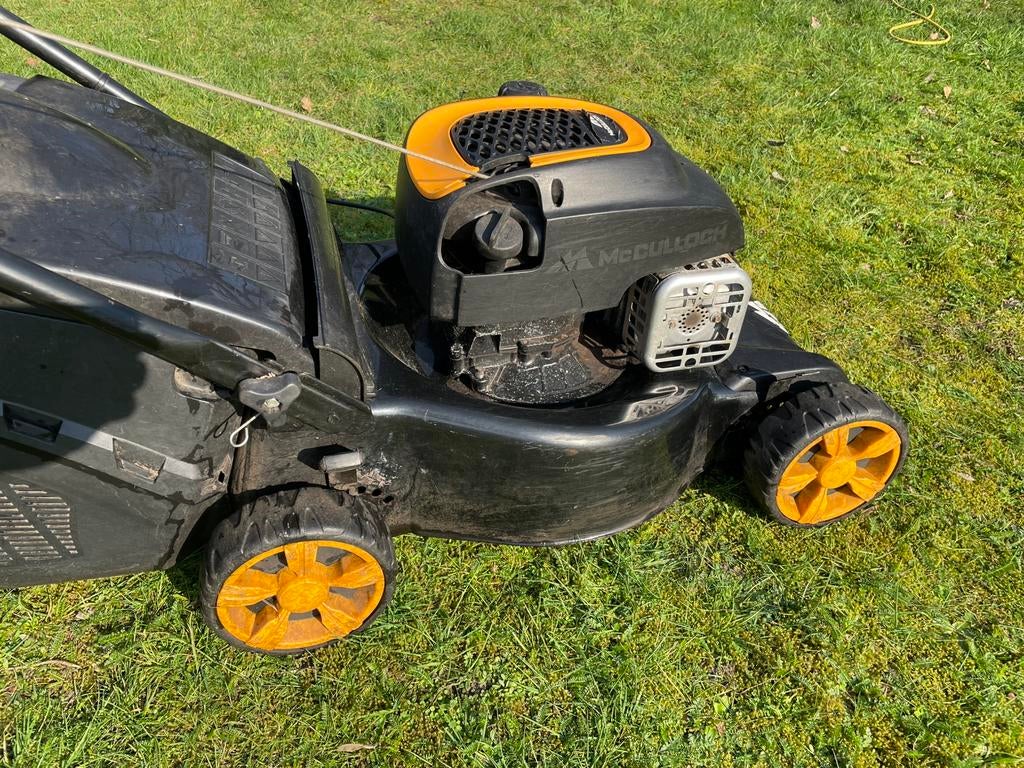 McCulloch 125cc 4-takt, Jardin & Terrasse, Tondeuses à gazon, Tondeuse rotative, Tondeuses à gazon à essence, 40 à 49 cm, Enlèvement