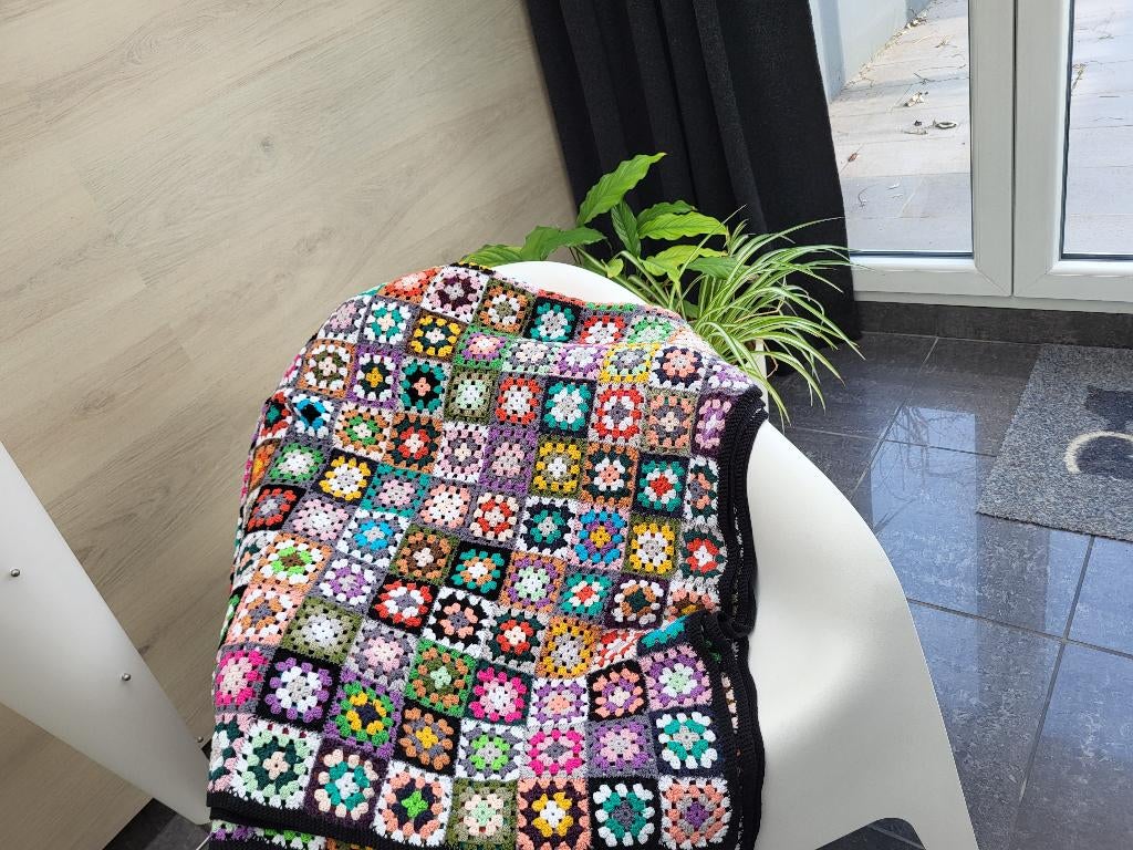 Plaid fait mains, Enlèvement, Neuf