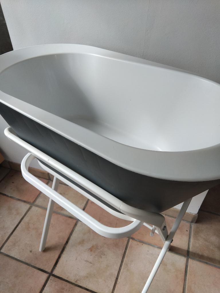 Baignoire pour bébé sur pied, Enfants & Bébés, Bains & Soins, Enlèvement, Utilisé, Baignoire