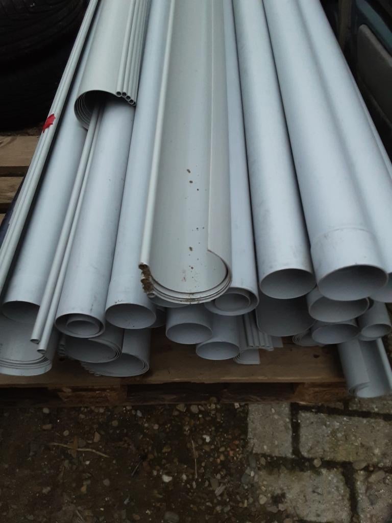 Tuyaux de pluie et gouttières, Bricolage & Construction, Enlèvement