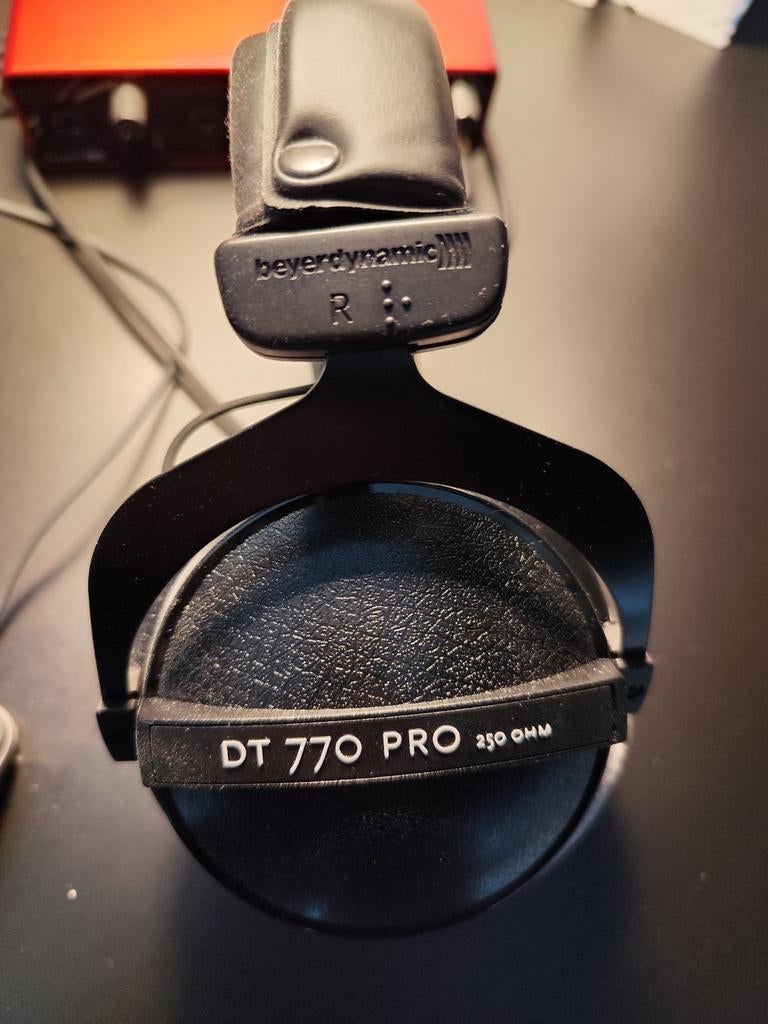 Beyerdynamic DT 770 Pro 250 Ohm, Audio, Tv en Foto, Hoofdtelefoons, Ophalen