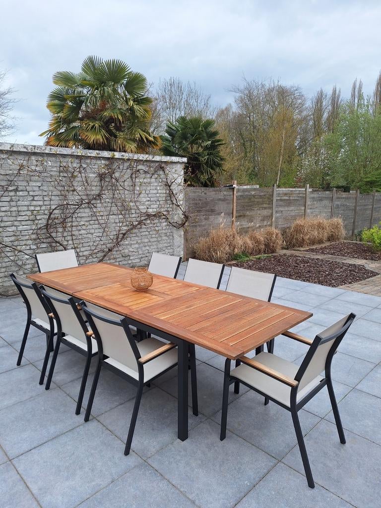 Tuinset Amalfi - Bristol, Enlèvement