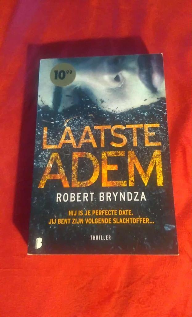 Laatste adem Robert Bryndza, Livres, Thrillers, Enlèvement ou Envoi