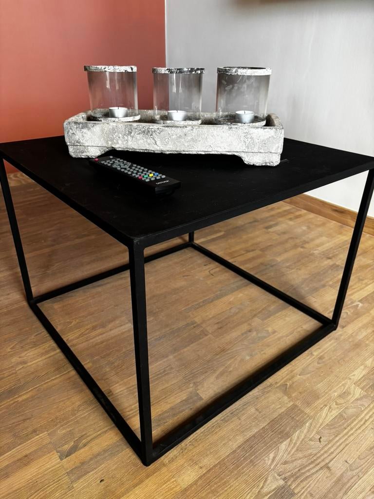 Zwart metalen salontafel, Huis en Inrichting, Tafels | Salontafels, Ophalen, 50 tot 100 cm, Vierkant, 50 tot 100 cm