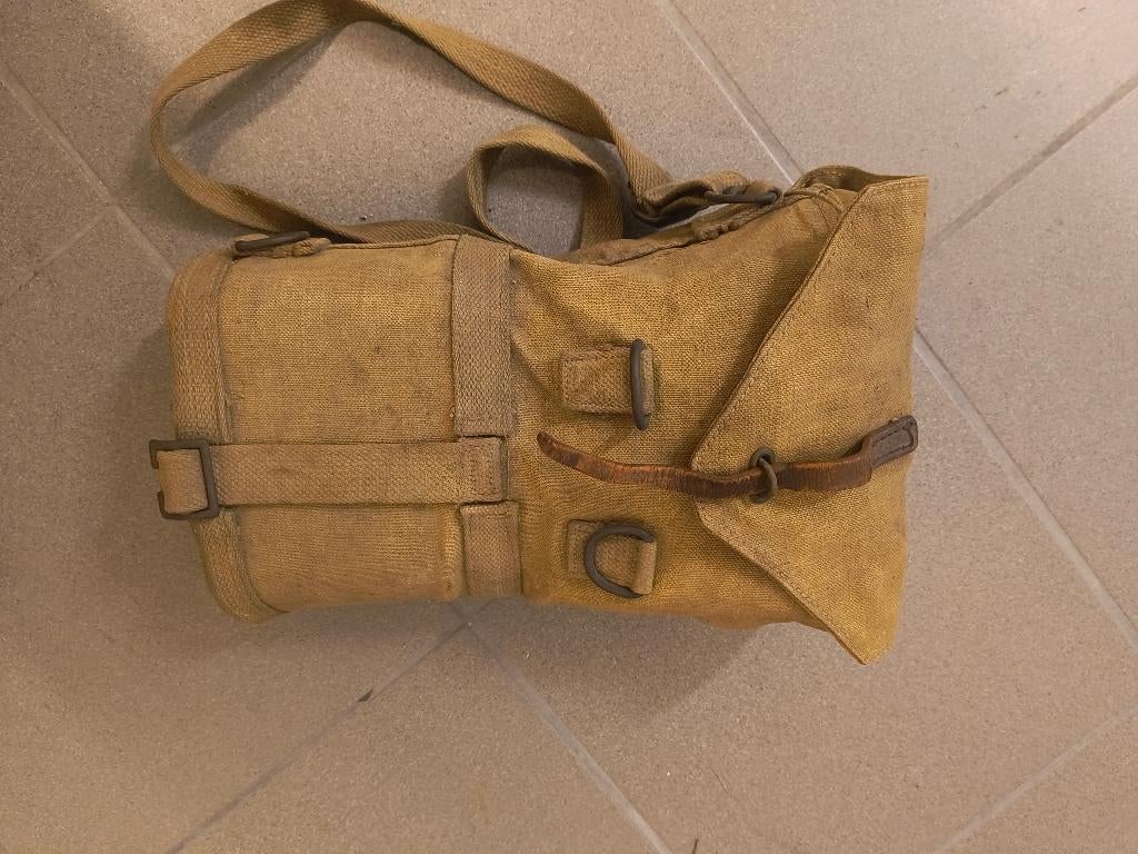 Belgisch gasmasker Tweede Wereldoorlog, Verzamelen, Ophalen