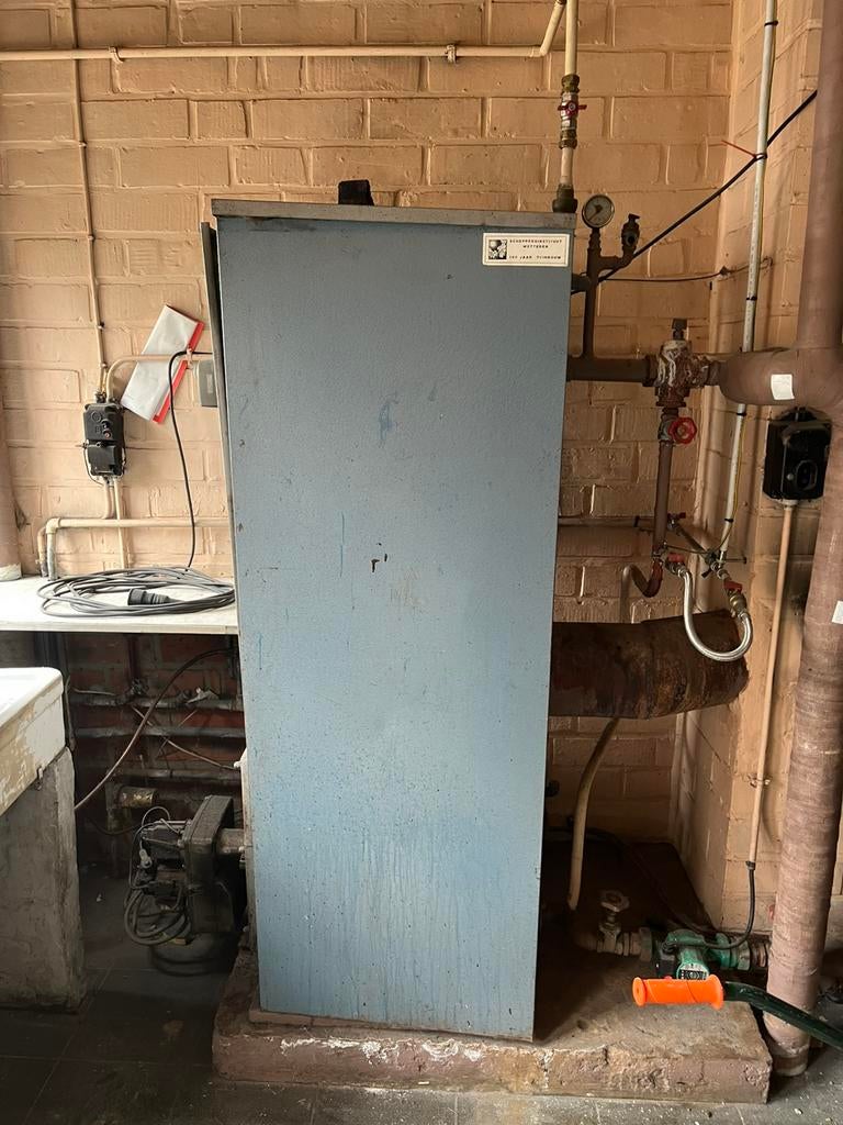 Mazoutbrander acv, Bricolage & Construction, Chauffe-eau & Boilers, 20 à 100 litres, Enlèvement, Comme neuf, Plus de 10 ans