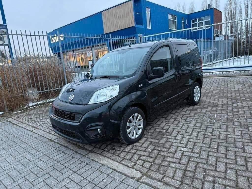 FIAT QUBO / 1.3 MULTI JET D / AC / 79000KM / EURO 6 B, Auto's, Fiat, Voorwielaandrijving, Zwart, Bedrijf, 3 cilinders
