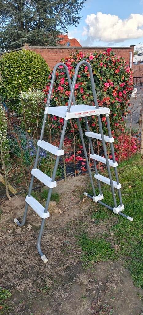 Intex trapladder zwembad, Tuin en Terras, Zwembad-toebehoren, Ophalen, Gebruikt, Ladder