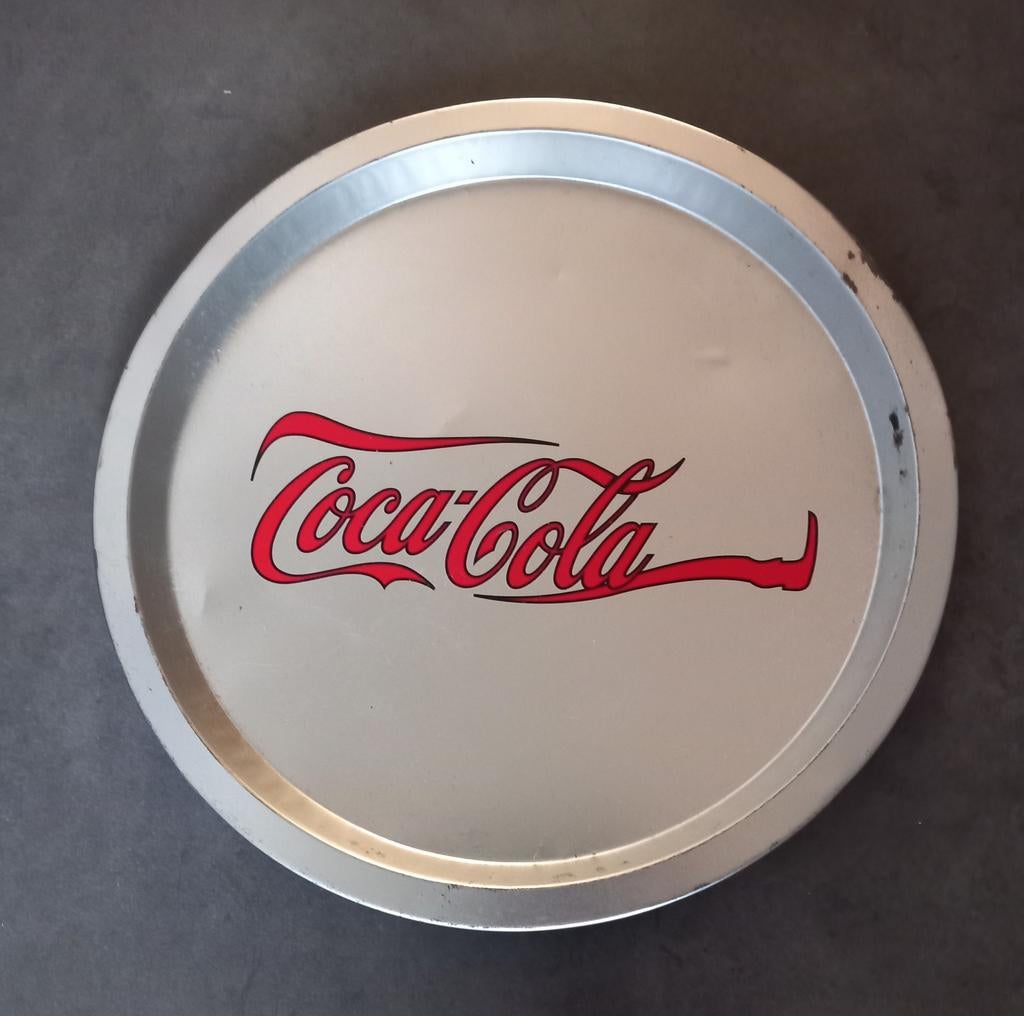 Retro Coca cola platteau - Dienblad - diameter 32cm -> 2€, Huis en Inrichting, Woonaccessoires | Dienbladen, Ophalen, Gebruikt