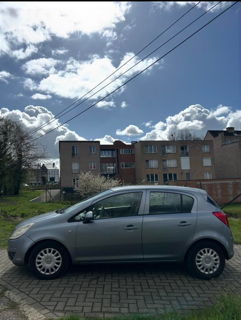 Opel Corsa HOMOLOGUÉE avec forme rose, Autos, Opel, Achat, Particulier, Corsa, Essence