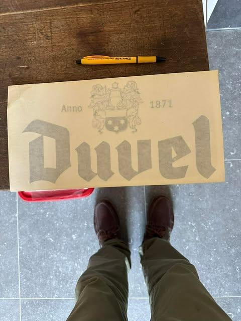 Duvel sticker zwarte letters, Ophalen of Verzenden, Zo goed als nieuw, Reclamebord, Plaat of Schild, Duvel