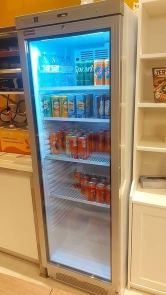 Vitrine ventilé positive 380Litres, Enlèvement, Boissons