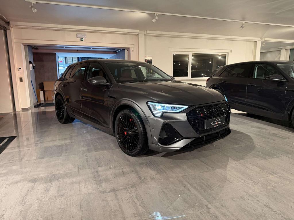 Audi Q8 e-tron SOLD BIJ GARAGE VRIENS YVES BV! (bj 2023), Auto's, Audi, Automaat, 464 km, Gebruikt, Q8 e-tron
