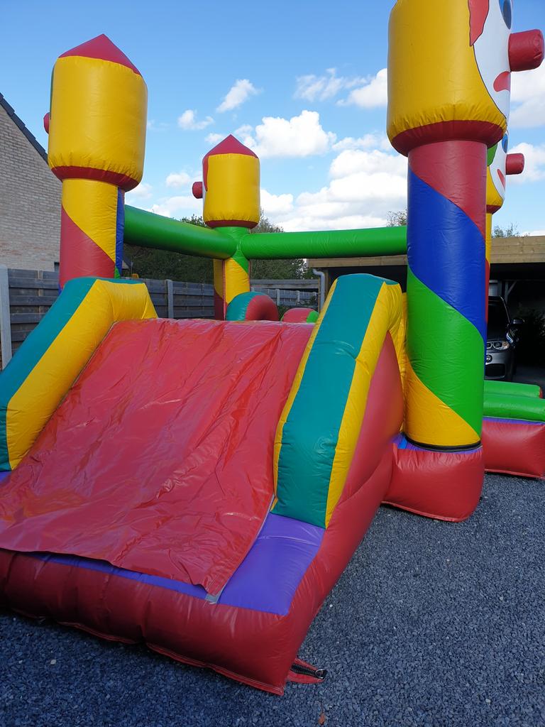 Clown Springkasteel, Ophalen, Zo goed als nieuw