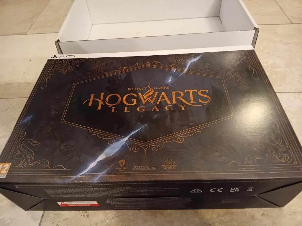 Hogwarts Legacy Collectors Edition voor Ps5, Games en Spelcomputers, Games | Sony PlayStation 5, Ophalen, Zo goed als nieuw
