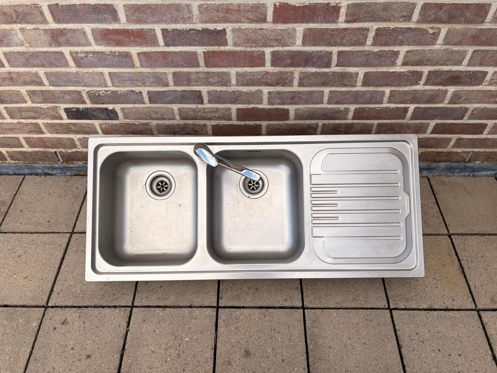 Dubbele inox spoelbak met afdruipvlak + kraan – goede staat, Ophalen, Gebruikt, Inox Meubilair