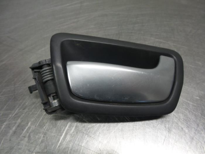 Poignée portière 4portes avant gauche d'un Peugeot 807, -, Utilisé, -, Peugeot