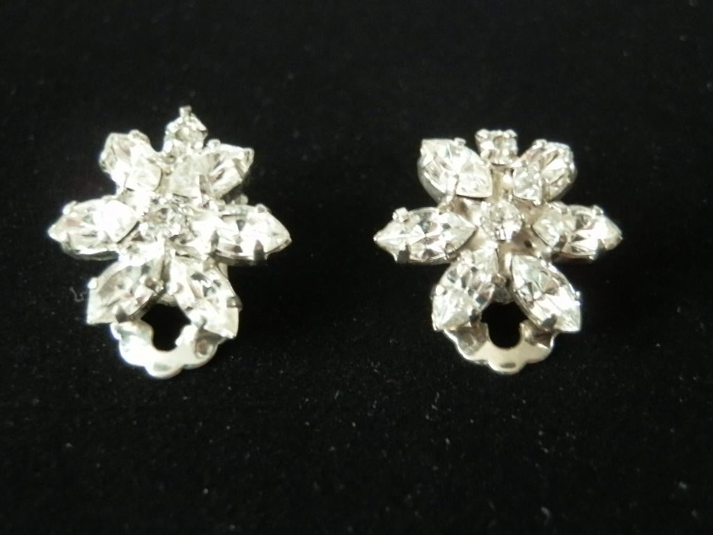 Nt jewelry. Oorbellen. Vintage., Handtassen en Accessoires, Oorbellen, Met kristal, Overige materialen, Ophalen of Verzenden, Zo goed als nieuw