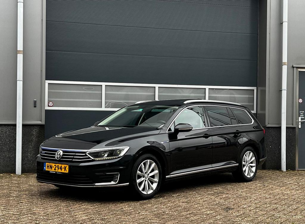 Volkswagen Passat Variant 1.4 TSI GTE Highline bj.2015 Camer, Automaat, 9 kWh, Zwart, Break