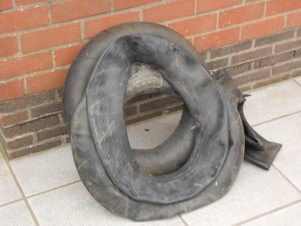 BINEBANDEN   AUTO    13 TOT  16, Ophalen