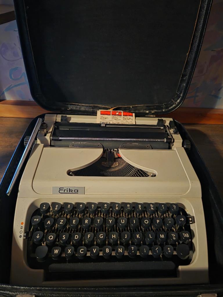 Typemachine Erika, Diversen, Typemachines, Ophalen, Gebruikt