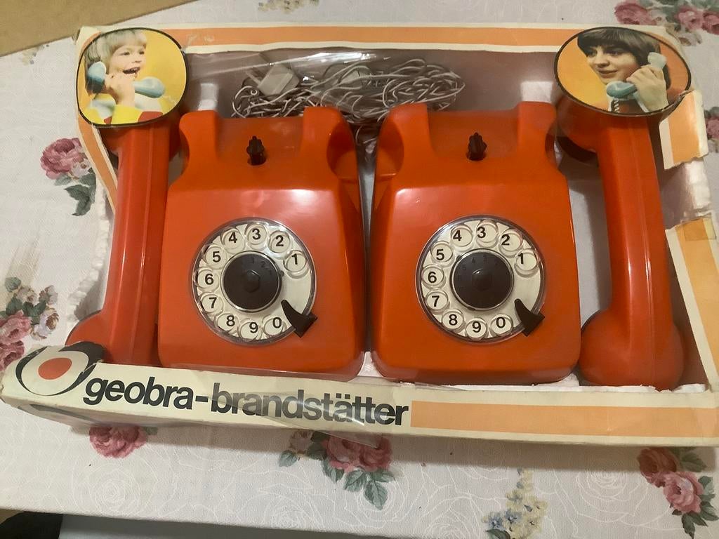 Jaren 60 speelgoed telefoon van geobra-brandstatter, Enlèvement