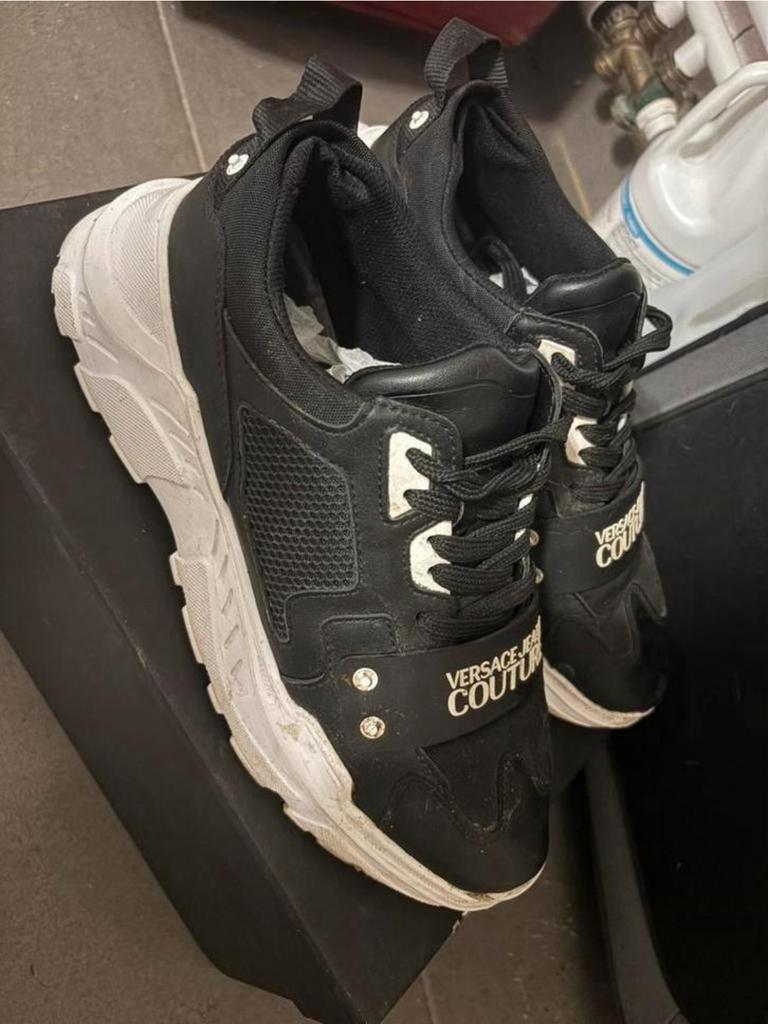 Bakets versace taille 43, Vêtements | Hommes, Chaussures, Enlèvement ou Envoi, Comme neuf, Baskets