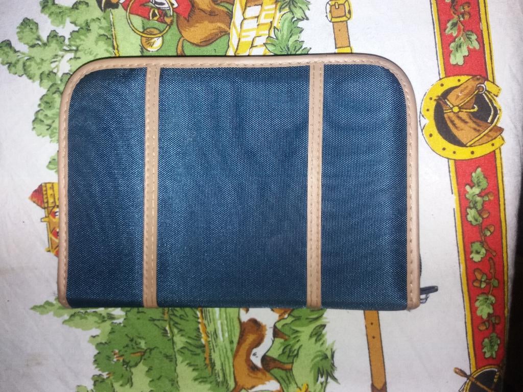 Etui, Ophalen, Zo goed als nieuw