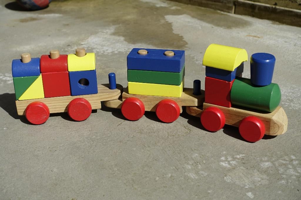 Petit train en bois, Enlèvement ou Envoi, Comme neuf, Jouet à Pousser ou Tirer