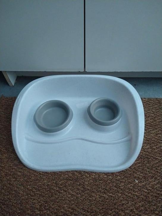 Voer en drinkbak, Dieren en Toebehoren, Ophalen, Zo goed als nieuw