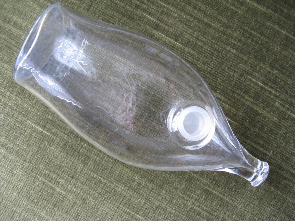 medisch glazen drinkflesje, Ophalen