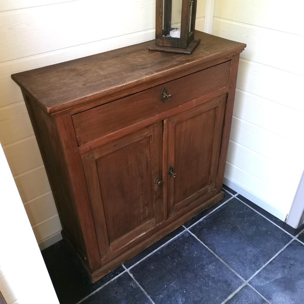 Klein smal antieke boerenkastje in olm B B 92 H 85 D 34, Ophalen