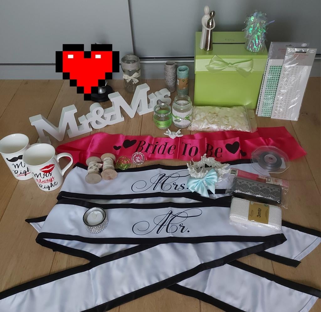 Trouw accessoires/ decoratie, Ophalen, Zo goed als nieuw, Geel, Accessoires