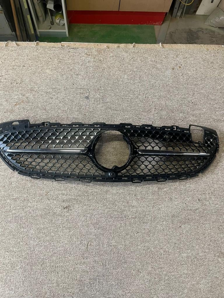 Mercedes Benz originele Diamond grill c300e model 2024, Ophalen