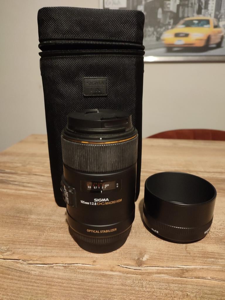 Sigma 105 mm 2.8, Ophalen of Verzenden, Zo goed als nieuw