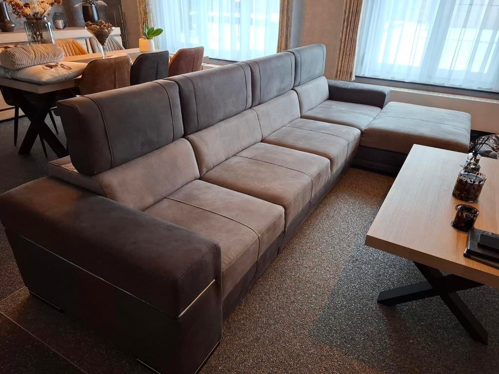 Salon met lounge chair, Ophalen