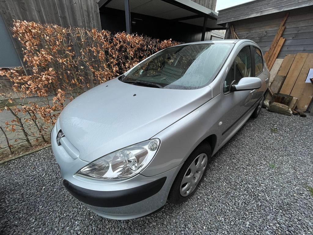 Peugeot 307 1.4hdi van eerste eigenaar, Autos, Argent ou Gris, Achat, Boîte manuelle, Noir