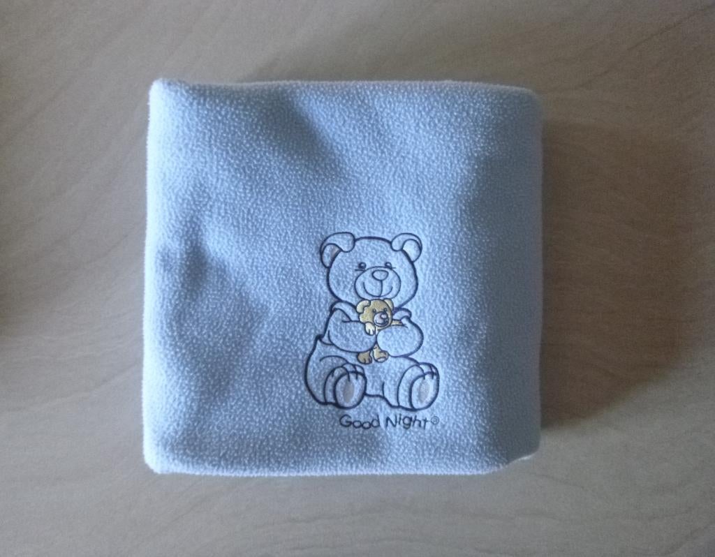 Couverture polaire motif ours 100 X 150, Enfants & Bébés, Chambre d'enfant | Linge de lit, Enlèvement ou Envoi, Comme neuf