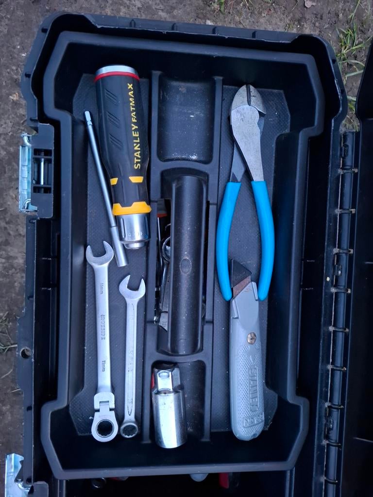 2 koffers allerlei gereedschap, Enlèvement, Utilisé