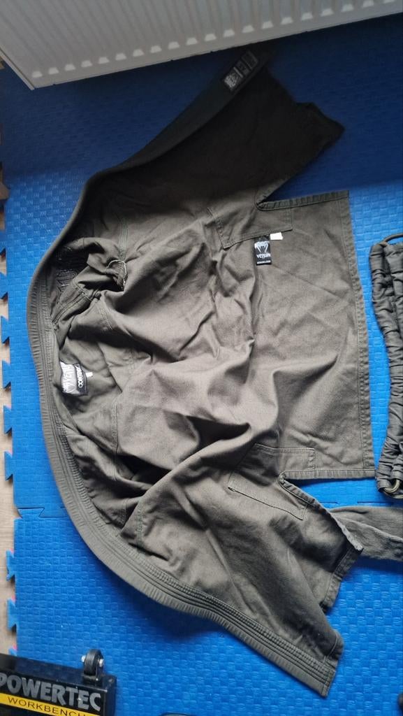 Zwarte Kimono, Sport en Fitness, Vechtsporten en Zelfverdediging, Ophalen of Verzenden, Gebruikt, Jiu-Jitsu, Vechtsportkleding