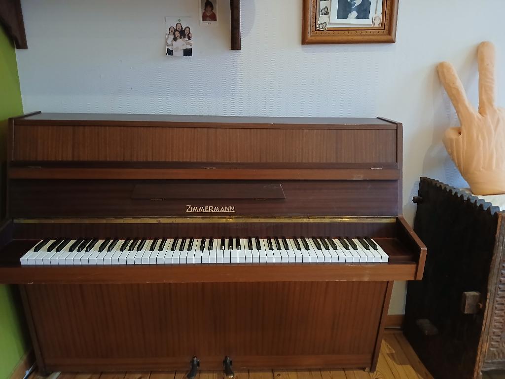 piano droit, Musique & Instruments, Pianos, Enlèvement, Utilisé, Brun, Piano