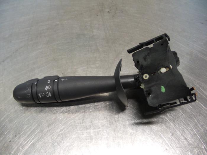Commutateur feu clignotant d'un Renault Laguna (Laguna 01-), Renault, -, 3 mois de garantie, Utilisé