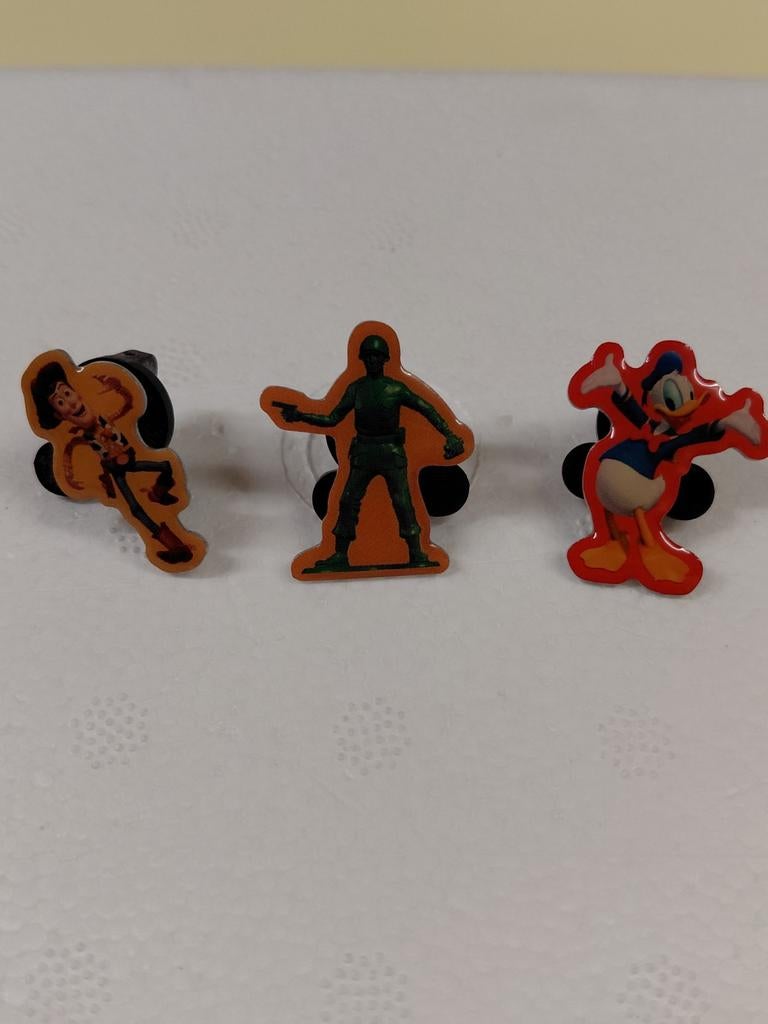 Pin's de collection Disney, Enlèvement ou Envoi