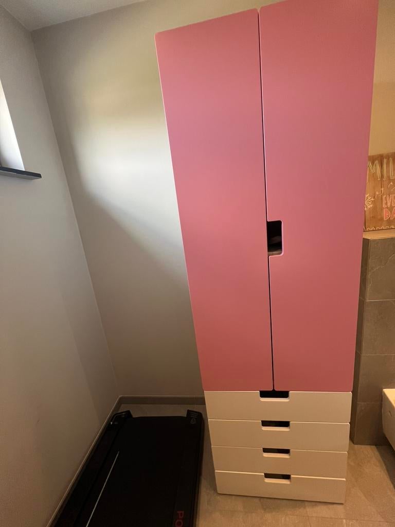 Kinder kleerkast, Enlèvement, Comme neuf