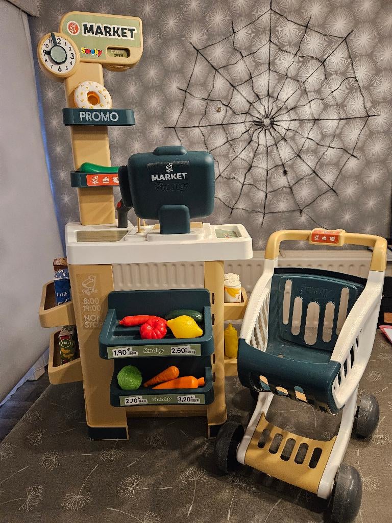 speelgoed winkeltje smoby, Kinderen en Baby's, Ophalen of Verzenden, Zo goed als nieuw