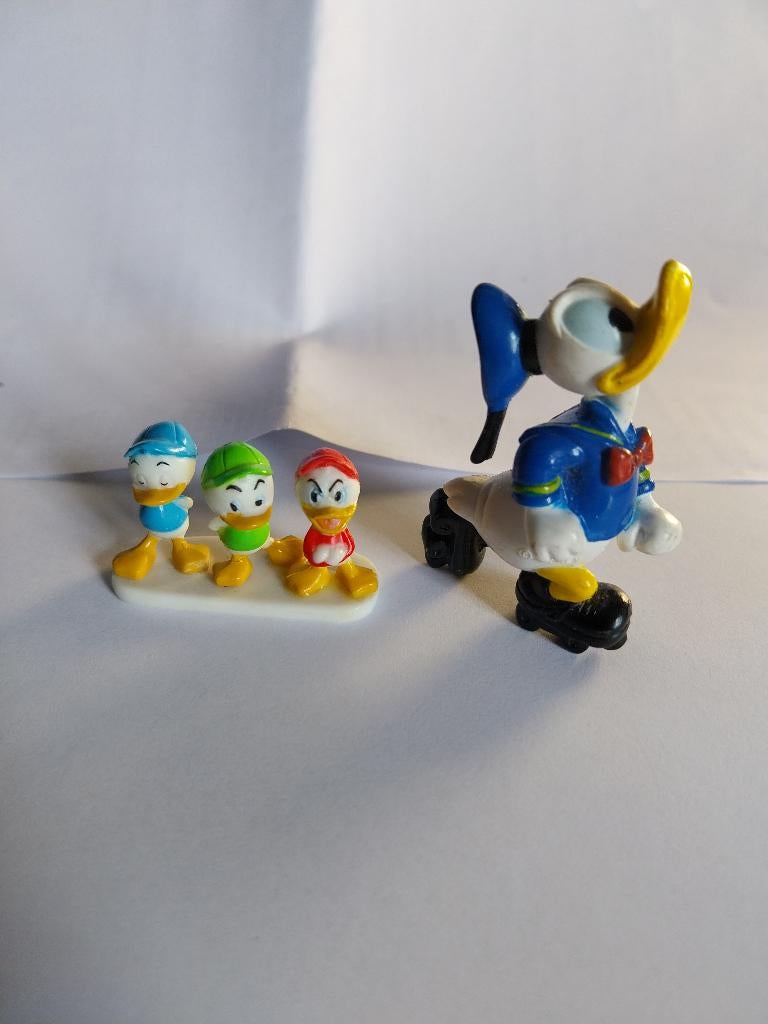 2 VINTAGE FIGUREN VAN WALT DISNET, Ophalen of Verzenden, Donald Duck, Zo goed als nieuw, Beeldje of Figuurtje