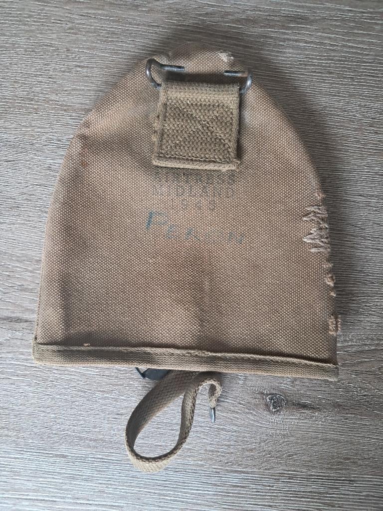 Housse pour pelle us ww2, Envoi