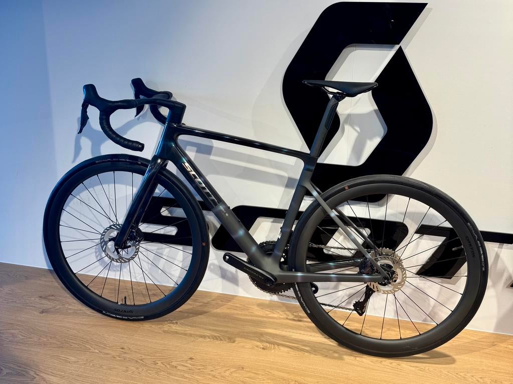 Scott Addict RC10 (M) 2025, Enlèvement, Comme neuf