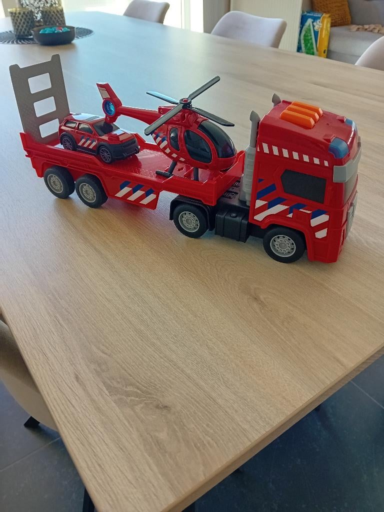 Resque team vrachtwagen, Ophalen